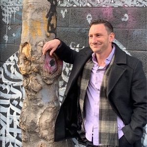 Meet your Posher, Eric